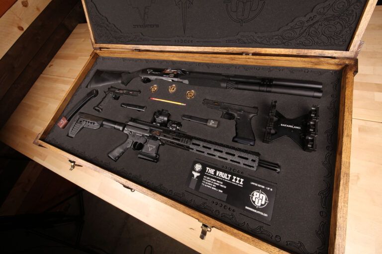 UN12 Magazine John Wick III Vault Case Taran Tactical Right Angle