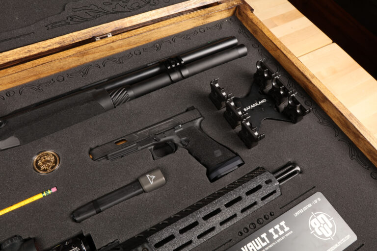 “John Wick III” Vault Guns UN12Magazine