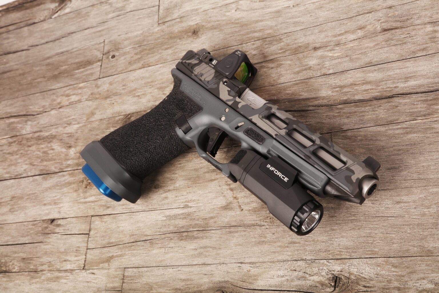 custom-glock-17-gen-3-un12magazine