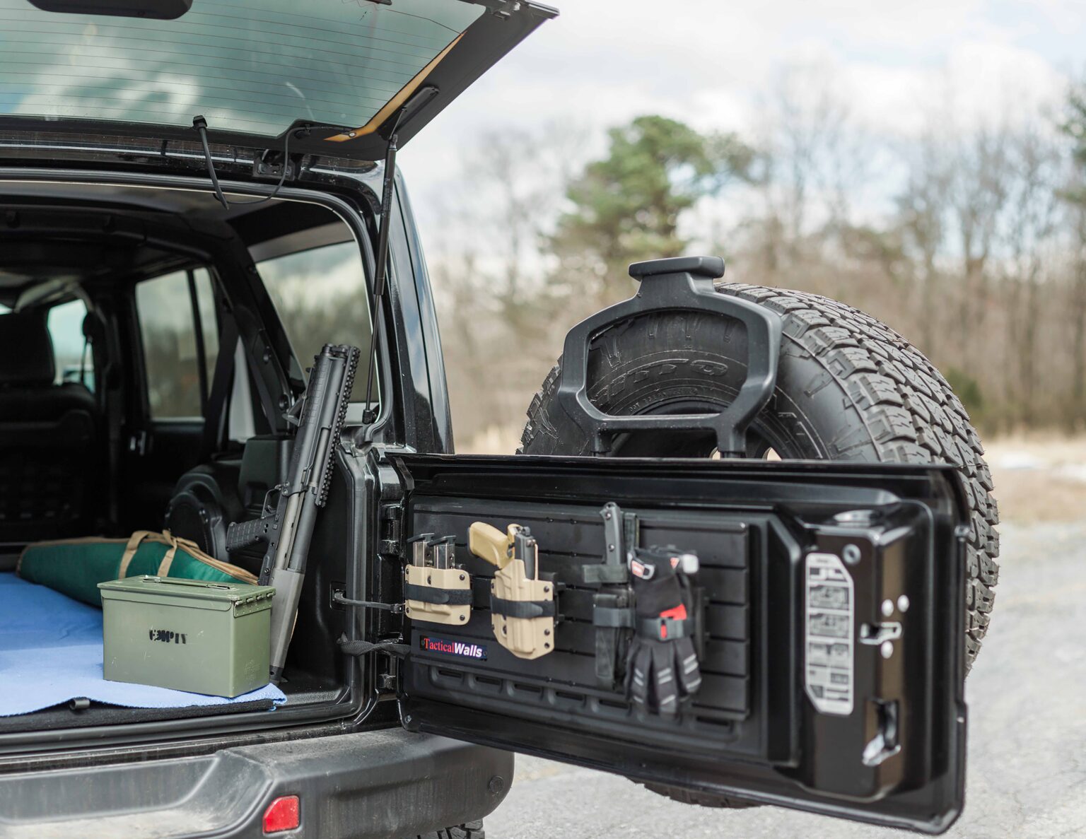 Tactical Walls VMod Modular Vehicle Storage Solutions UN12Magazine