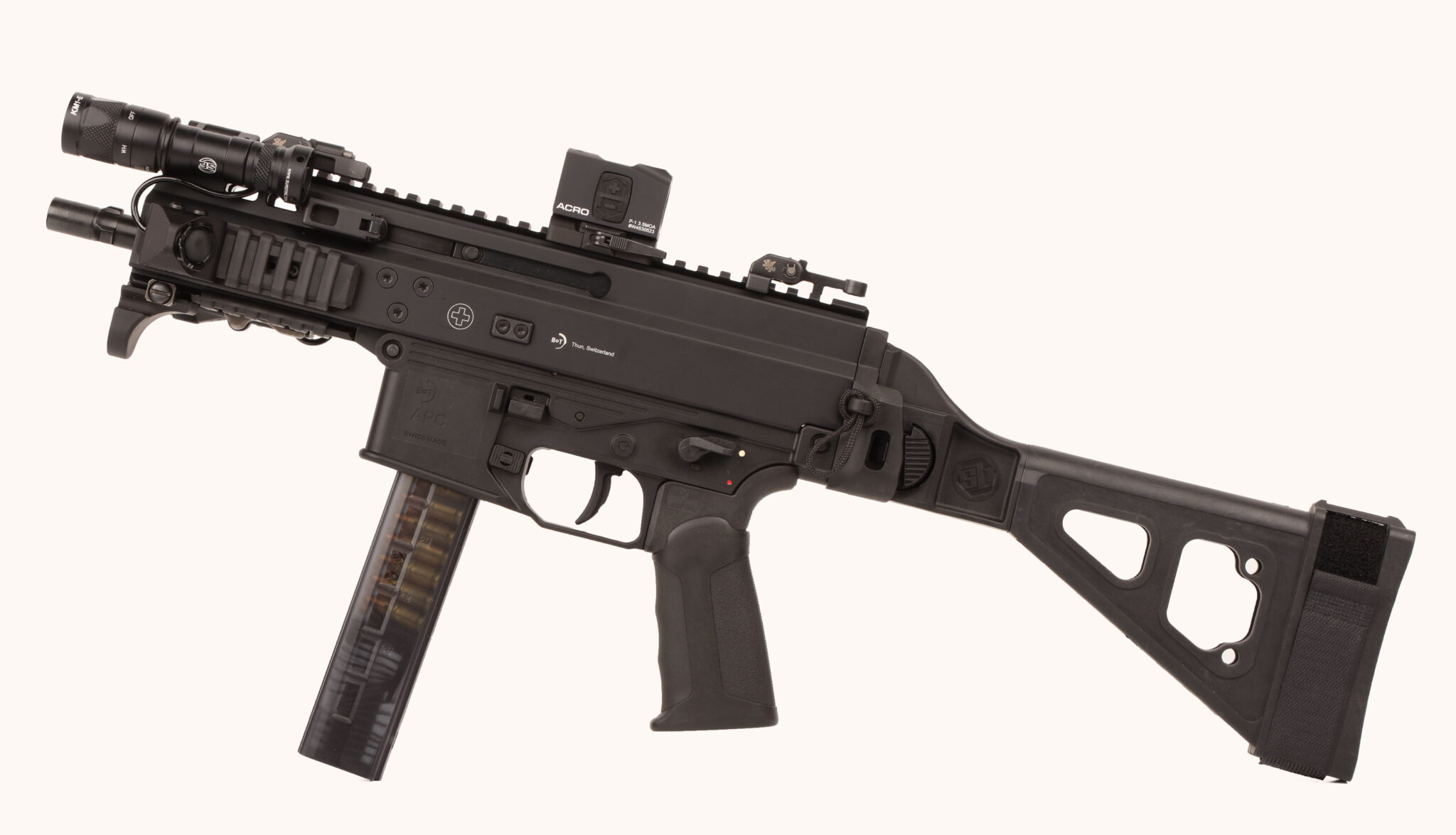 Night Defense B&T APC9 – UN12Magazine