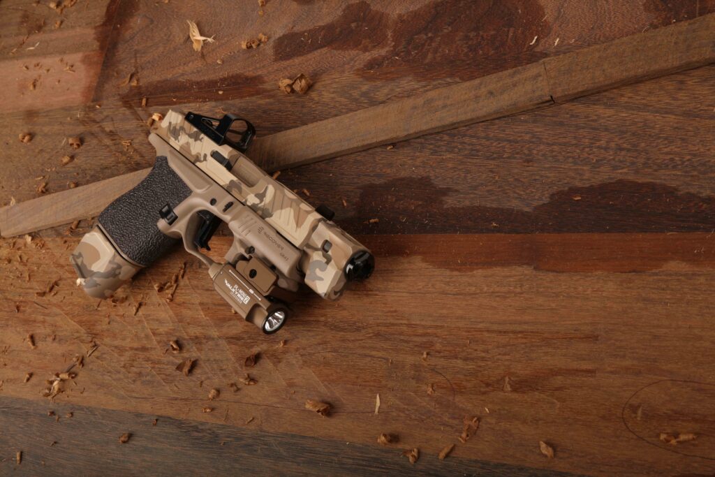 Customized Glock 43 – UN12Magazine